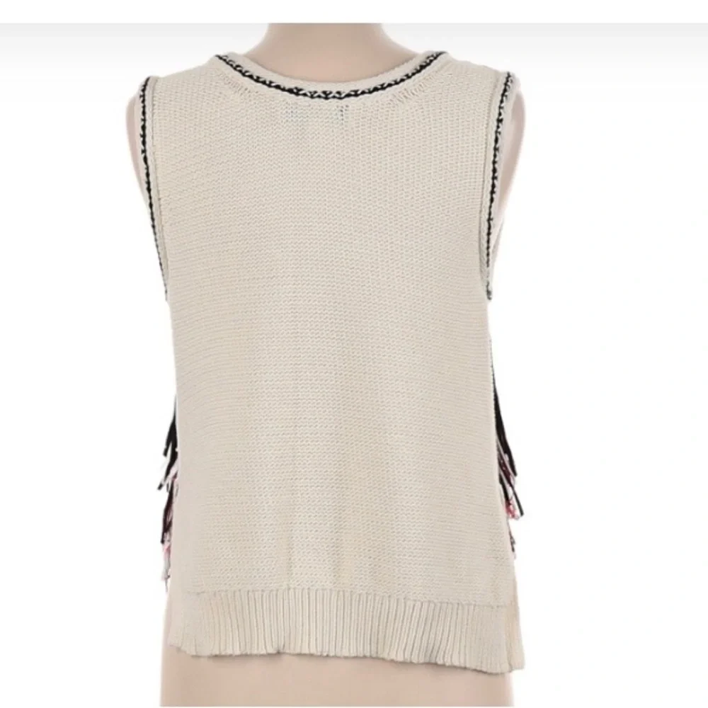 Sleeveless.  Tunic Top.  Scoop Neckline. Color is more ivory than white. - Picture 2 of 2